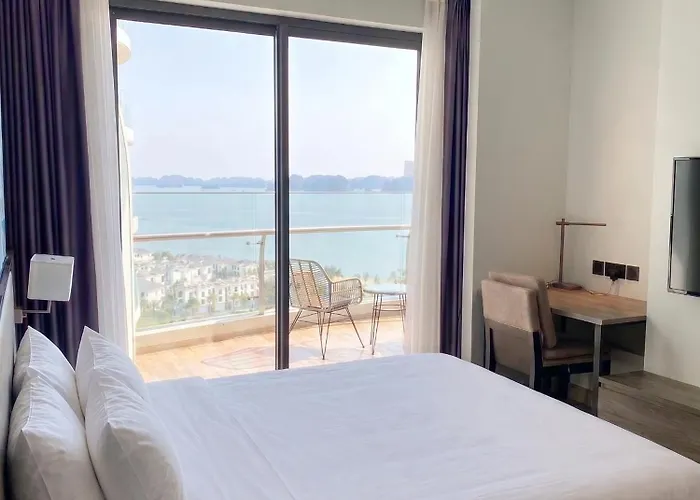 By The Citadines Marina 1br Apartment