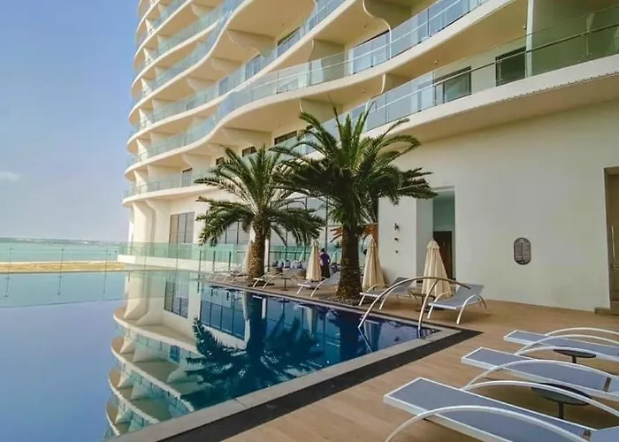 By The Citadines Marina 1br