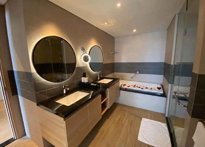 Apartment By The Citadines Marina 1br Ha Long
