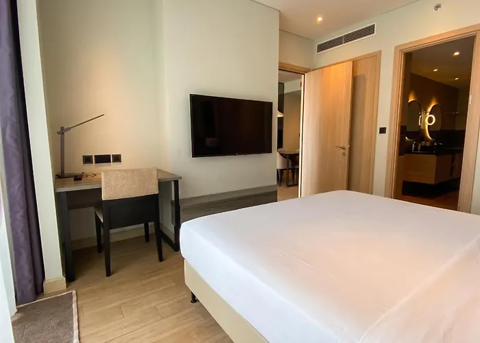 By The Citadines Marina 1br
